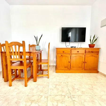 Apartamento Con Wifi, Cerca Del Mar Y Estupenda Vista *